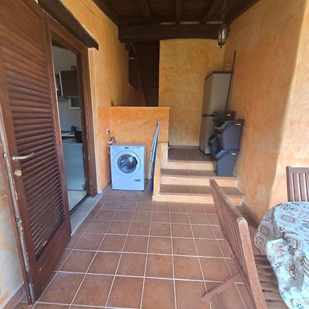 Trilocale Climatizzato L'Oleandro Tanaunella Bagian luar foto