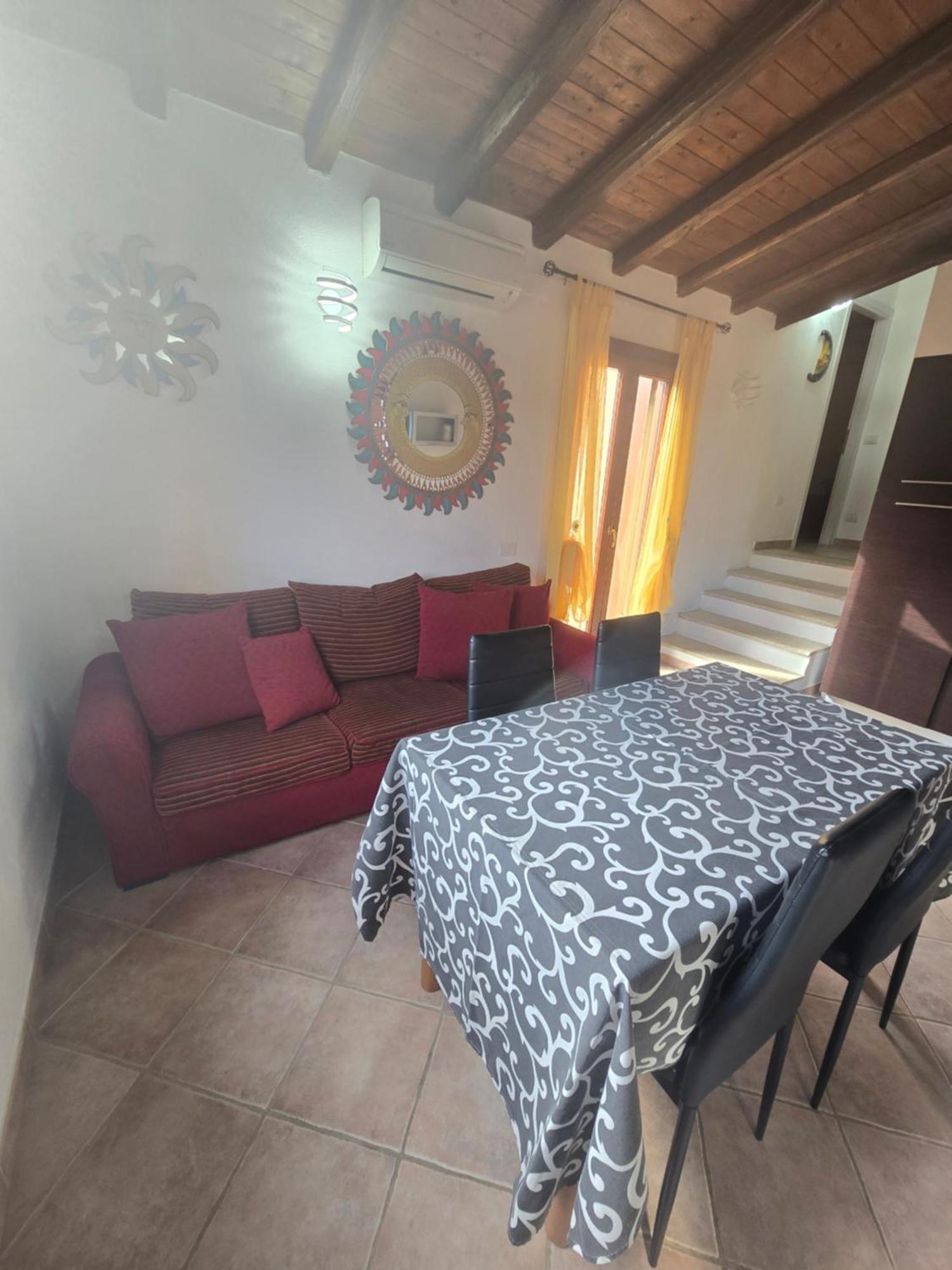 Trilocale Climatizzato L'Oleandro Tanaunella Bagian luar foto